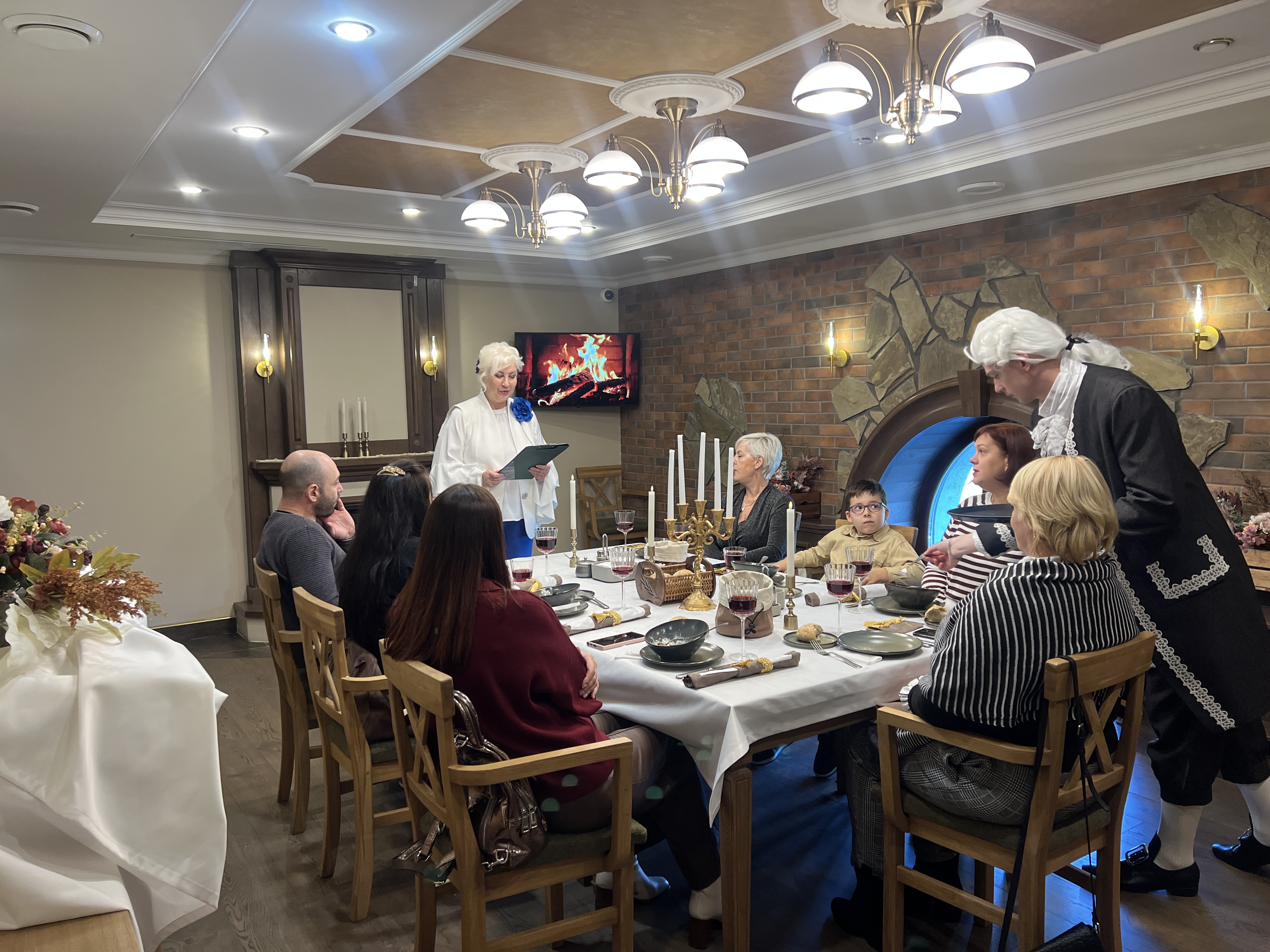 Обеденный приём: благодарность в дворцовом стиле